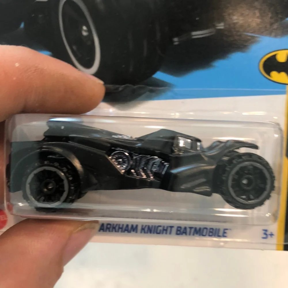 Batman Arkham Knight Batmobile - Black